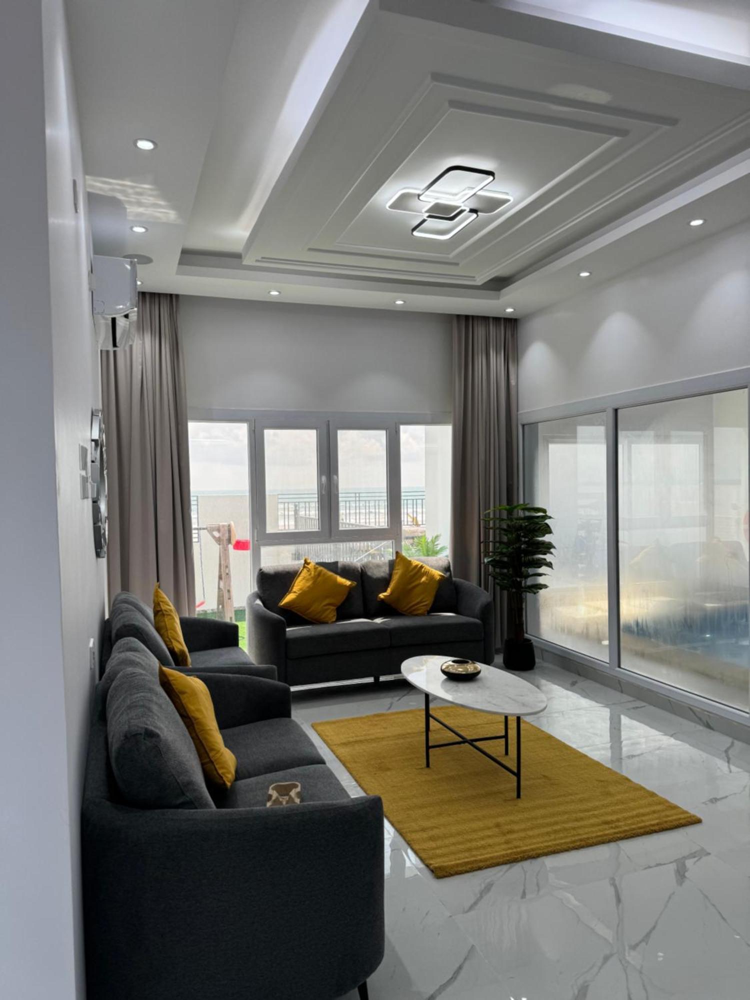Sea View Al Ashkharah Chalet